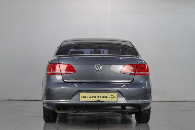 Volkswagen Passat B7 с пробегом 2011 года, цена 959 000 рублей, 330900 км, седан, Автокод Объявления