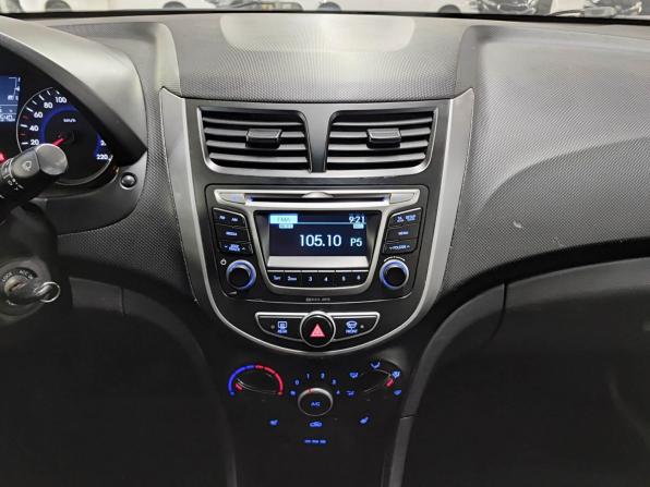 Hyundai Solaris I Рестайлинг с пробегом 2014 года, цена 635 000 рублей, 179500 км, седан, Автокод Объявления