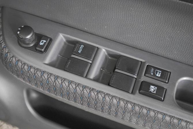 Suzuki Swift III с пробегом 2009 года, цена 649 000 рублей, 178000 км, хэтчбек, Автокод Объявления