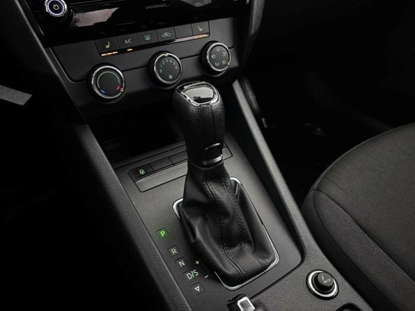 Skoda Octavia III (A7) Рестайлинг с пробегом 2017 года, цена 1 449 000 рублей, 155656 км, лифтбек, Автокод Объявления