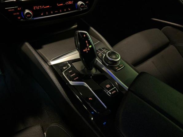 BMW 5 серии VII (G30/G31/G38) Рестайлинг с пробегом 2020 года, цена 4 200 000 рублей, 171658 км, седан, Автокод Объявления