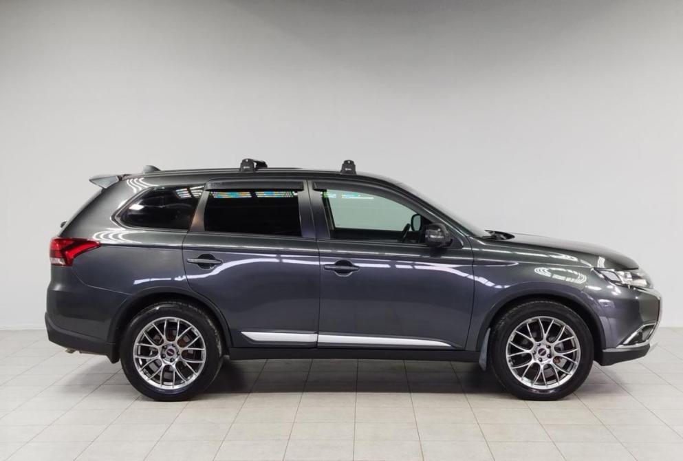 Mitsubishi Outlander III Рестайлинг 2 Саратов  - изображение 4