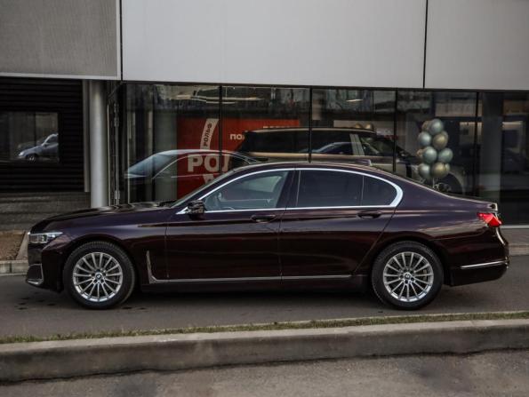 BMW 7 серии VI (G11/G12) Рестайлинг с пробегом 2019 года, цена 5 472 487 рублей, 93275 км, седан, Автокод Объявления