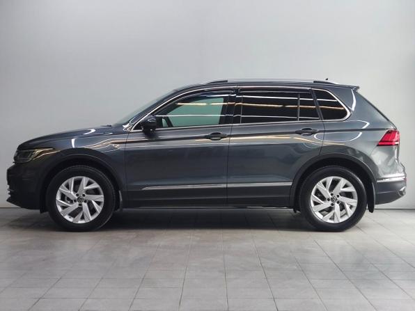Volkswagen Tiguan II Рестайлинг с пробегом 2021 года, цена 3 190 000 рублей, 29763 км, внедорожник, Автокод Объявления