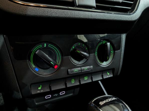 Skoda Rapid II с пробегом 2021 года, цена 1 525 000 рублей, 77276 км, лифтбек, Автокод Объявления