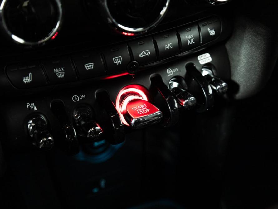 Mini Hatch III (F55/F56) Рестайлинг Санкт-Петербург  - изображение 19
