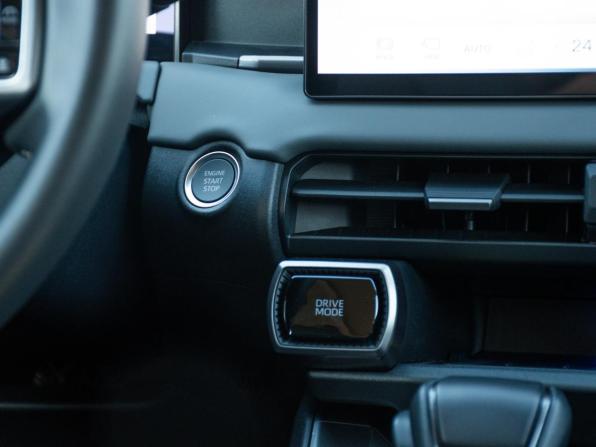 Toyota RAV4 VI (XA60) с пробегом 2026 года, цена 4 548 000 рублей, 3301 км, внедорожник, Автокод Объявления