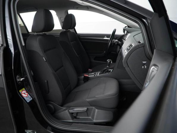Volkswagen Golf VII Рестайлинг с пробегом 2019 года, цена 1 642 050 рублей, 94176 км, хэтчбек, Автокод Объявления