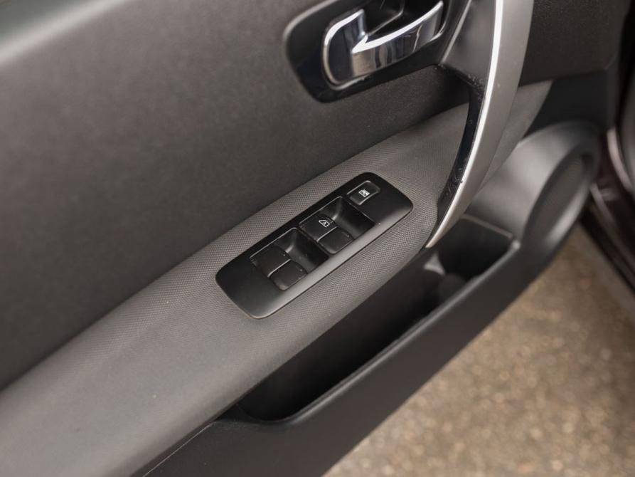 Nissan Qashqai I Рестайлинг Новосибирск  - изображение 16
