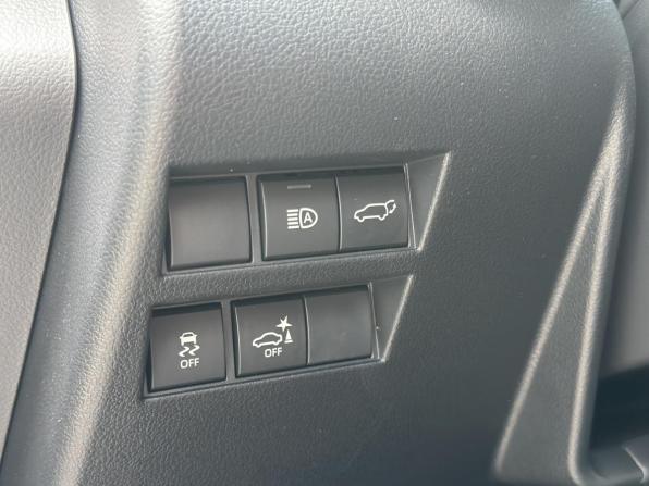 Toyota Land Cruiser 300 Series с пробегом 2026 года, цена 15 600 000 рублей, 16 км, внедорожник, Автокод Объявления
