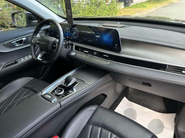 Chery Tiggo 8 Pro Max I Рестайлинг с пробегом 2024 года, цена 2 289 000 рублей, 25881 км, внедорожник, Автокод Объявления
