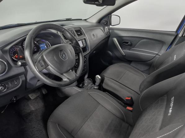 Renault Sandero II с пробегом 2015 года, цена 629 000 рублей, 211757 км, хэтчбек, Автокод Объявления