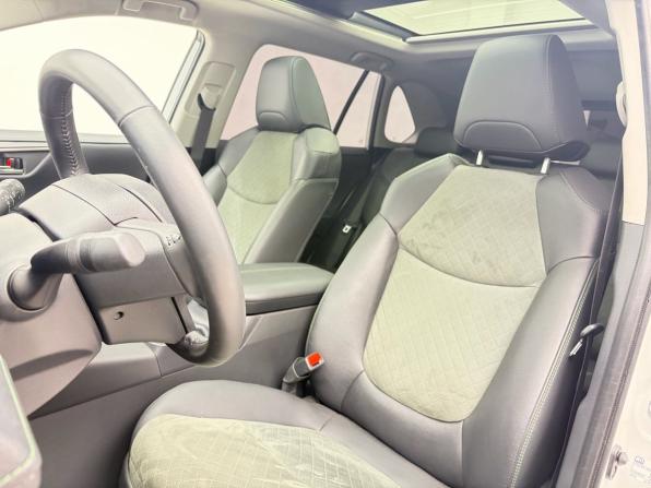 Toyota RAV4 V (XA50) с пробегом 2023 года, цена 4 135 000 рублей, 8553 км, внедорожник, Автокод Объявления