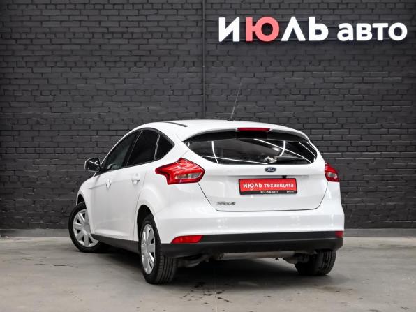Ford Focus III Рестайлинг с пробегом 2015 года, цена 1 000 000 рублей, 171901 км, хэтчбек, Автокод Объявления