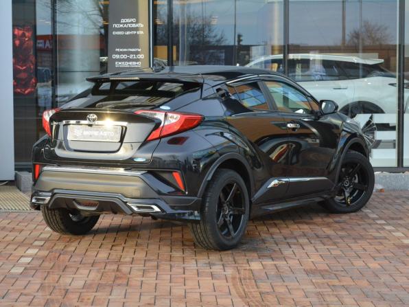 Toyota C-HR I с пробегом 2018 года, цена 2 099 000 рублей, 76815 км, внедорожник, Автокод Объявления