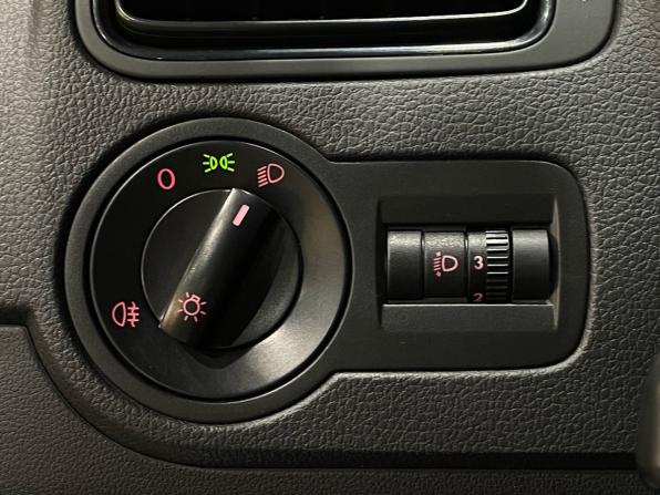 Volkswagen Polo V с пробегом 2012 года, цена 888 000 рублей, 90070 км, седан, Автокод Объявления