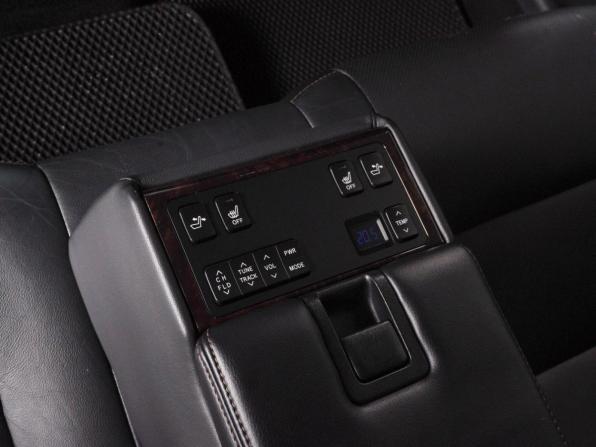Toyota Camry VII (XV50) Рестайлинг с пробегом 2016 года, цена 1 998 000 рублей, 200635 км, седан, Автокод Объявления