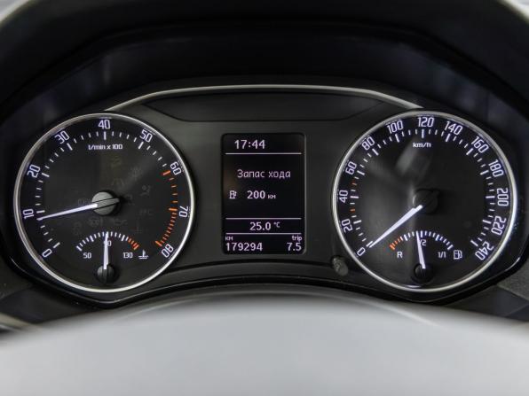 Skoda Octavia II (A5) Рестайлинг с пробегом 2012 года, цена 1 048 000 рублей, 179294 км, лифтбек, Автокод Объявления