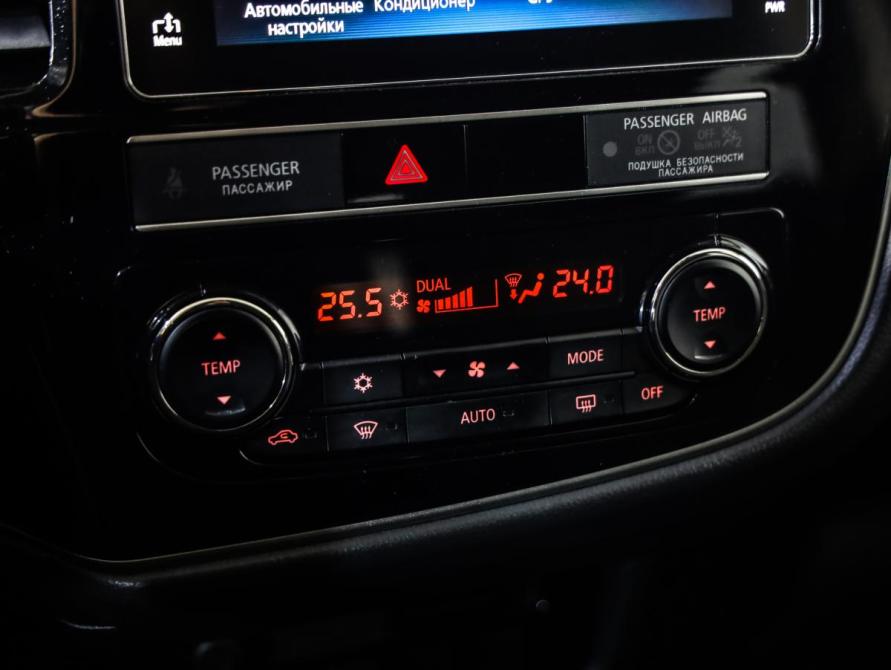 Mitsubishi Outlander III Рестайлинг 3 Санкт-Петербург  - изображение 16