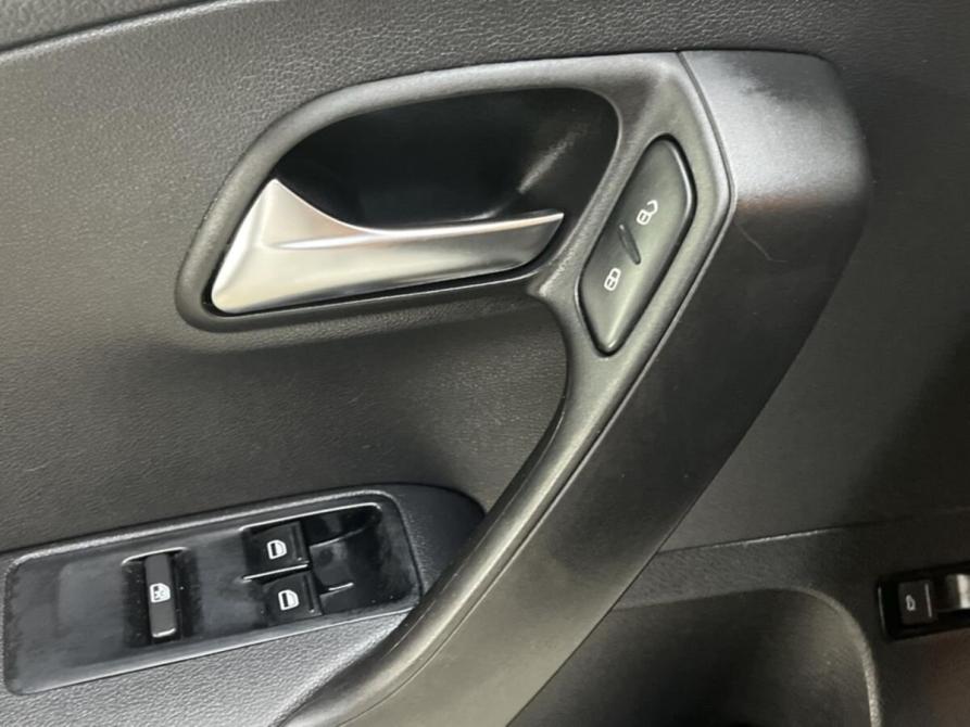 Volkswagen Polo V Курск  - изображение 14
