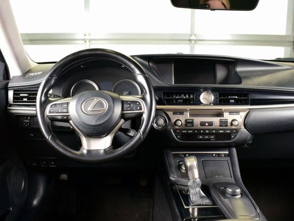 Lexus ES VI Рестайлинг с пробегом 2017 года, цена 3 349 995 рублей, 163125 км, седан, Автокод Объявления