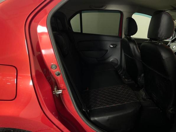 Renault Logan II с пробегом 2016 года, цена 765 000 рублей, 97931 км, седан, Автокод Объявления
