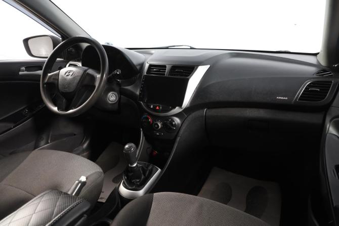 Hyundai Solaris I с пробегом 2012 года, цена 599 000 рублей, 235000 км, седан, Автокод Объявления