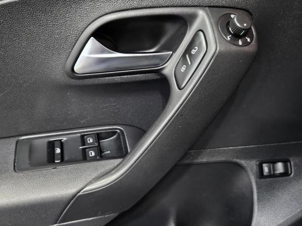 Volkswagen Polo V Рестайлинг с пробегом 2019 года, цена 1 199 000 рублей, 85098 км, седан, Автокод Объявления