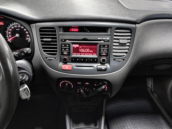 Kia Rio II Рестайлинг с пробегом 2010 года, цена 620 000 рублей, 203430 км, хэтчбек, Автокод Объявления