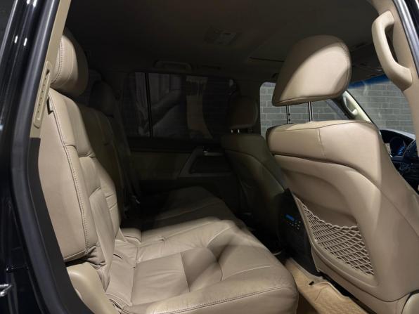 Toyota Land Cruiser 200 Series с пробегом 2010 года, цена 2 791 000 рублей, 206933 км, внедорожник, Автокод Объявления