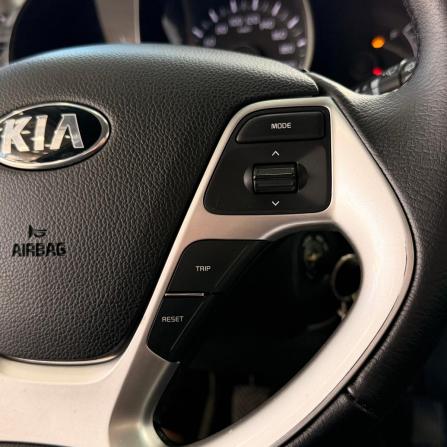Kia Rio III Рестайлинг с пробегом 2015 года, цена 794 000 рублей, 137637 км, хэтчбек, Автокод Объявления