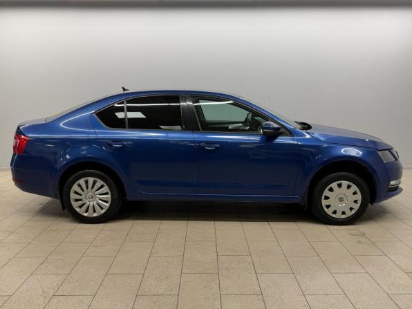 Skoda Octavia III (A7) Рестайлинг с пробегом 2018 года, цена 1 194 000 рублей, 194973 км, лифтбек, Автокод Объявления
