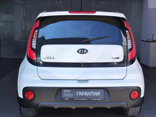Kia Soul II Рестайлинг с пробегом 2018 года, цена 1 649 000 рублей, 88000 км, хэтчбек, Автокод Объявления