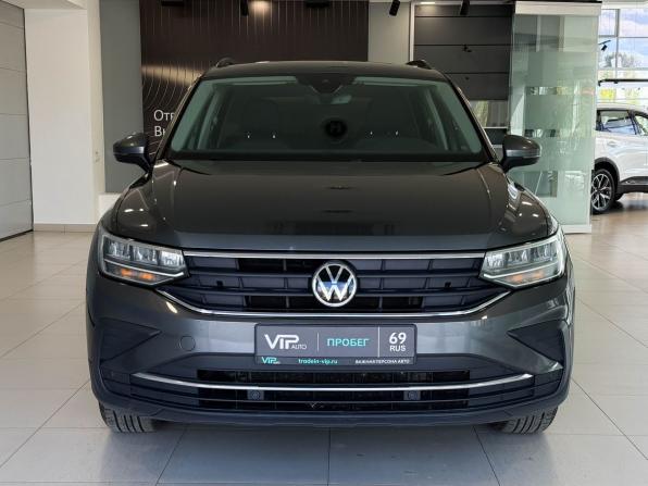 Volkswagen Tiguan II Рестайлинг с пробегом 2021 года, цена 2 947 000 рублей, 55471 км, внедорожник, Автокод Объявления