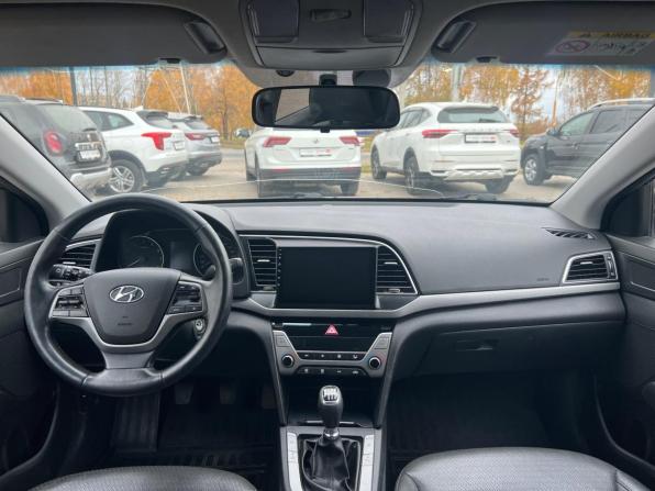 Hyundai Elantra VI (AD) с пробегом 2016 года, цена 1 310 000 рублей, 209309 км, седан, Автокод Объявления