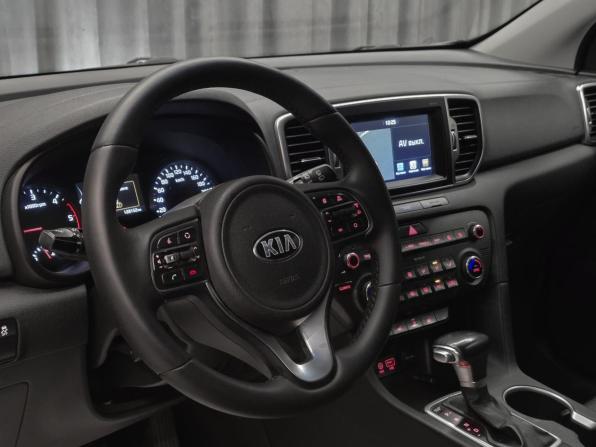 Kia Sportage IV с пробегом 2017 года, цена 1 750 000 рублей, 129000 км, внедорожник, Автокод Объявления