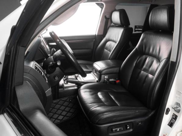 Toyota Land Cruiser 200 Series Рестайлинг 2 с пробегом 2015 года, цена 5 399 000 рублей, 268109 км, внедорожник, Автокод Объявления