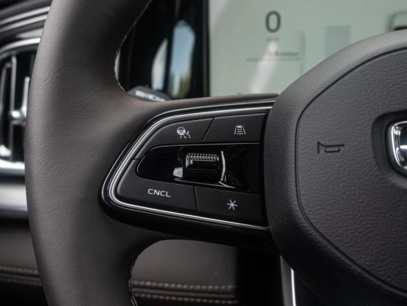 Geely Monjaro I Рестайлинг 2 с пробегом 2026 года, цена 4 200 000 рублей, 34 км, внедорожник, Автокод Объявления