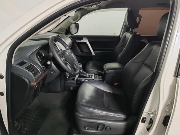 Toyota Land Cruiser Prado 150 Series Рестайлинг 3 с пробегом 2021 года, цена 5 449 000 рублей, 167372 км, внедорожник, Автокод Объявления