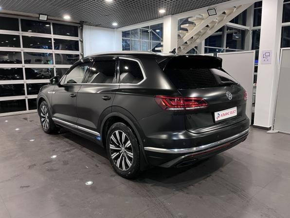 Volkswagen Touareg III с пробегом 2019 года, цена 4 999 000 рублей, 138501 км, внедорожник, Автокод Объявления