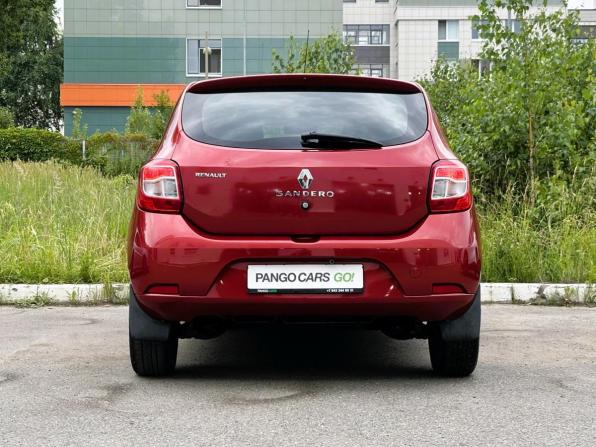 Renault Sandero II с пробегом 2017 года, цена 780 000 рублей, 147601 км, хэтчбек, Автокод Объявления
