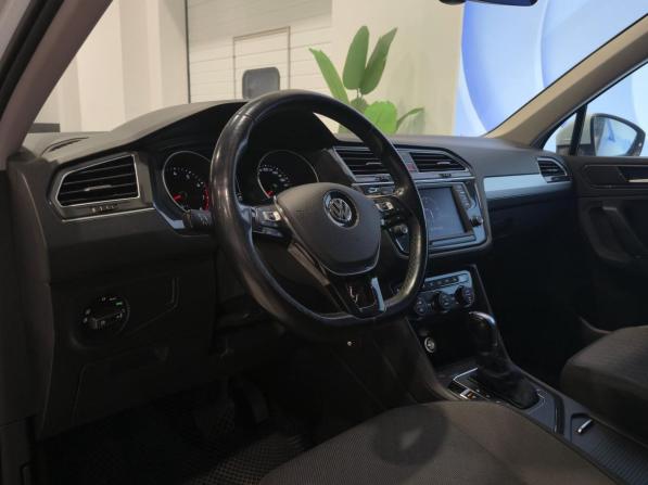 Volkswagen Tiguan II с пробегом 2017 года, цена 2 099 000 рублей, 160000 км, внедорожник, Автокод Объявления