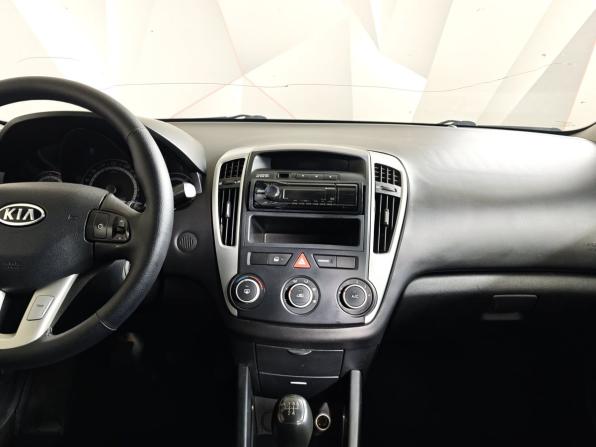 Kia Ceed I Рестайлинг с пробегом 2012 года, цена 397 000 рублей, 404241 км, хэтчбек, Автокод Объявления