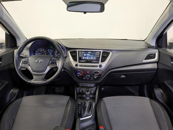 Hyundai Solaris II с пробегом 2019 года, цена 1 030 000 рублей, 141460 км, седан, Автокод Объявления