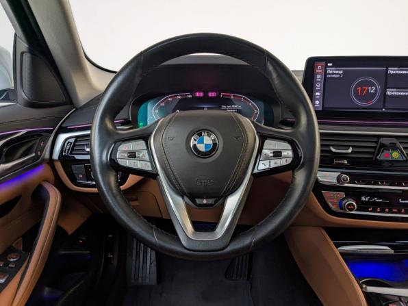 BMW 5 серии VII (G30/G31/G38) Рестайлинг с пробегом 2022 года, цена 5 200 000 рублей, 69342 км, седан, Автокод Объявления