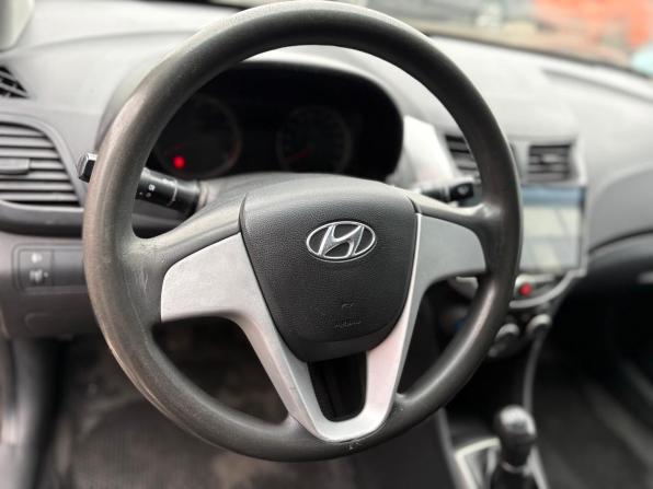 Hyundai Solaris I с пробегом 2012 года, цена 615 000 рублей, 207368 км, седан, Автокод Объявления