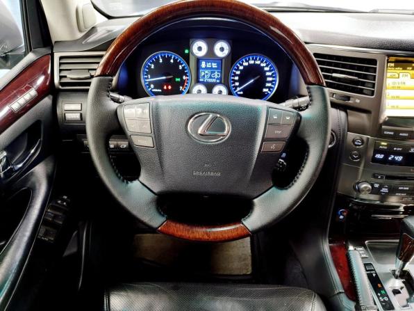 Lexus LX III с пробегом 2011 года, цена 2 870 000 рублей, 273000 км, внедорожник, Автокод Объявления
