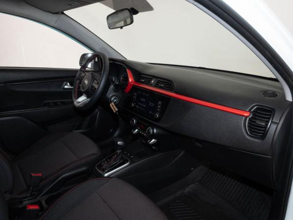 Kia Rio IV Рестайлинг с пробегом 2021 года, цена 1 744 000 рублей, 92635 км, хэтчбек, Автокод Объявления
