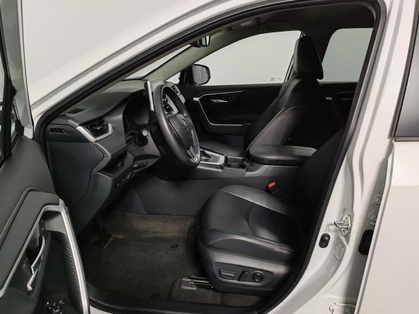 Toyota RAV4 V (XA50) с пробегом 2021 года, цена 3 599 000 рублей, 40472 км, внедорожник, Автокод Объявления