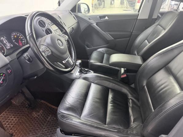 Volkswagen Tiguan I с пробегом 2009 года, цена 1 179 000 рублей, 196104 км, внедорожник, Автокод Объявления